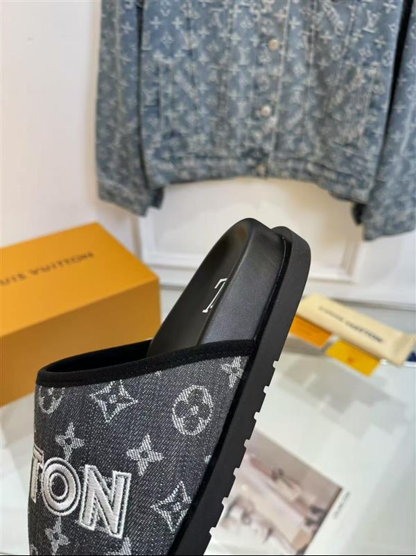 20251128184543323 210